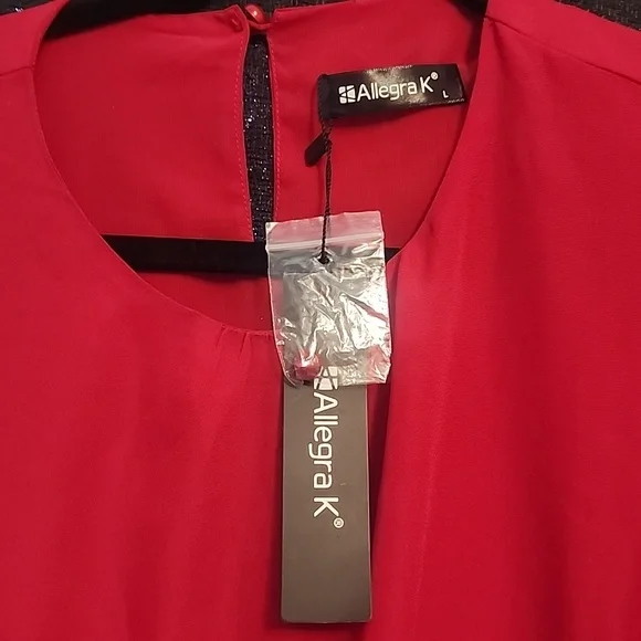 Elegant Red Dress - Picture 3 of 7